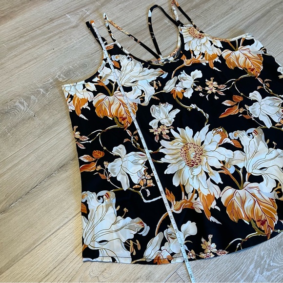 Elegant Floral Women's Tank Top - Black and Orange - Picture 6 of 6